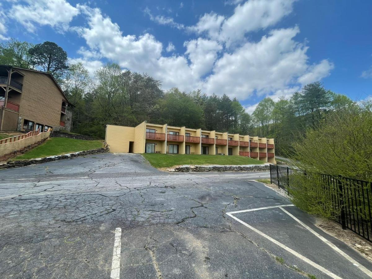 Budgetel Inn & Suites Dillard Eksteriør billede