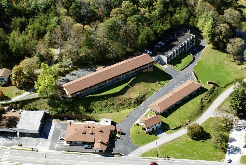 Budgetel Inn & Suites Dillard Eksteriør billede